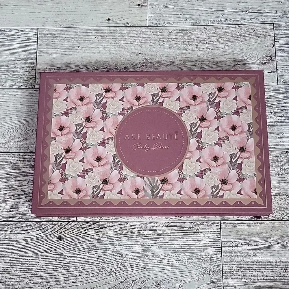 Ace Beaute Smokey Roses Eyeshadow Palette